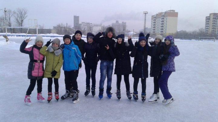 "Салауатты өмір салтын сақтаймыз" 8 "А" сынып "Ертіс"  мұз айдыны