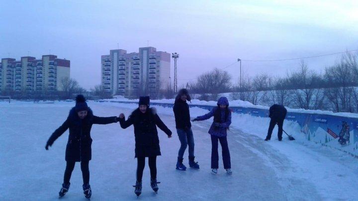 "Салауатты өмір салтын сақтаймыз" 8 "А" сынып "Ертіс"  мұз айдыны